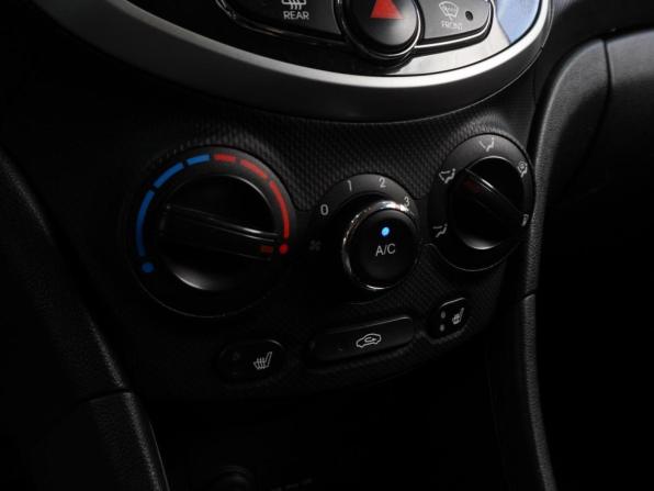 Hyundai Solaris I с пробегом 2011 года, цена 799 000 рублей, 139873 км, седан, Автокод Объявления