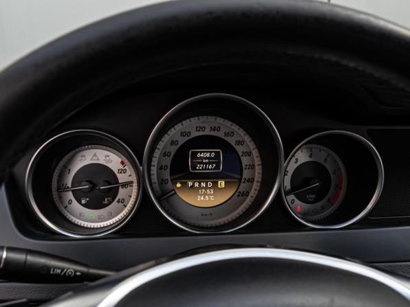 Mercedes-Benz C-Класс III (W204) Рестайлинг с пробегом 2011 года, цена 1 179 000 рублей, 221167 км, седан, Автокод Объявления