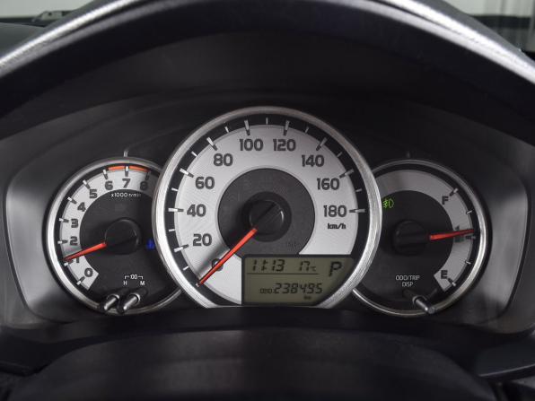 Toyota Corolla XI (E160 E170 E180) с пробегом 2013 года, цена 999 999 рублей, 238494 км, универсал, Автокод Объявления