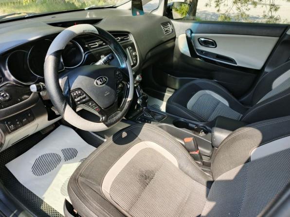 Kia Ceed II Рестайлинг с пробегом 2017 года, цена 999 000 рублей, 383512 км, универсал, Автокод Объявления