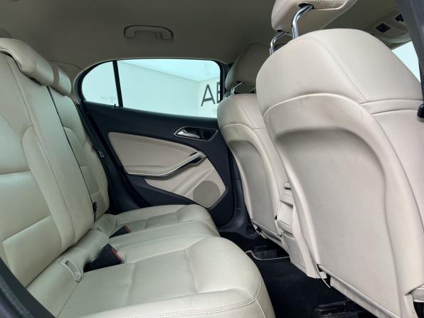 Mercedes-Benz GLA I (X156) с пробегом 2014 года, цена 1 600 000 рублей, 168380 км, внедорожник, Автокод Объявления