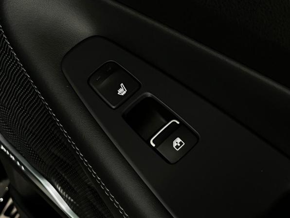 Hyundai Santa Fe IV Рестайлинг с пробегом 2021 года, цена 3 030 000 рублей, 120522 км, внедорожник, Автокод Объявления