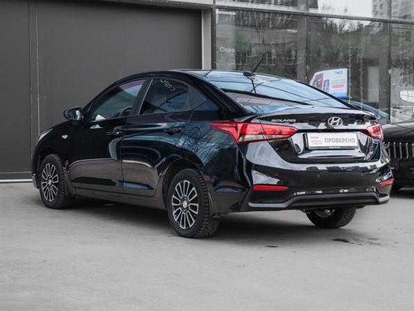 Hyundai Solaris II с пробегом 2018 года, цена 1 350 000 рублей, 166833 км, седан, Автокод Объявления