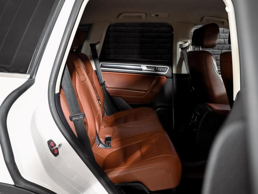 Volkswagen Touareg II Рестайлинг Екатеринбург  - изображение 19