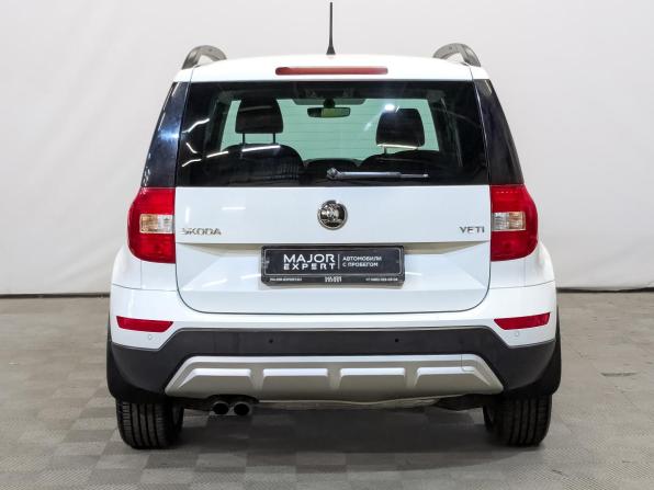 Skoda Yeti I Рестайлинг с пробегом 2016 года, цена 1 320 000 рублей, 120330 км, внедорожник, Автокод Объявления
