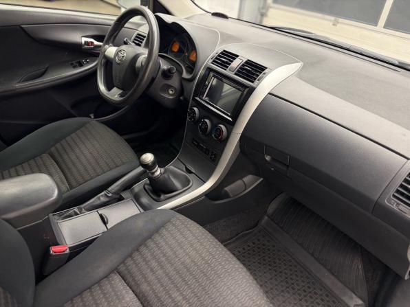 Toyota Corolla X (E140 E150) Рестайлинг с пробегом 2011 года, цена 889 000 рублей, 179390 км, седан, Автокод Объявления