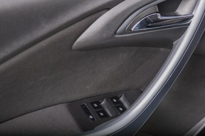 Opel Astra J Рестайлинг с пробегом 2012 года, цена 799 000 рублей, 133000 км, седан, Автокод Объявления