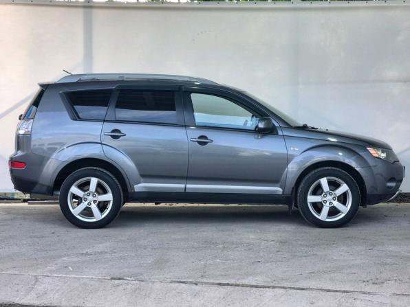 Mitsubishi Outlander II с пробегом 2008 года, цена 820 000 рублей, 240000 км, внедорожник, Автокод Объявления