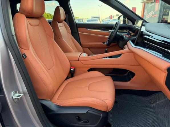 Geely Atlas II с пробегом 2025 года, цена 2 550 000 рублей, 15900 км, внедорожник, Автокод Объявления