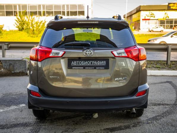 Toyota RAV4 IV (XA40) с пробегом 2015 года, цена 1 998 000 рублей, 116774 км, внедорожник, Автокод Объявления