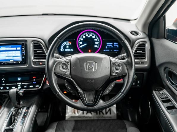 Honda Vezel I Рестайлинг с пробегом 2019 года, цена 1 999 000 рублей, 38008 км, внедорожник, Автокод Объявления