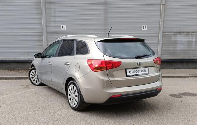 Kia Ceed II с пробегом 2015 года, цена 1 059 000 рублей, 119673 км, универсал, Автокод Объявления
