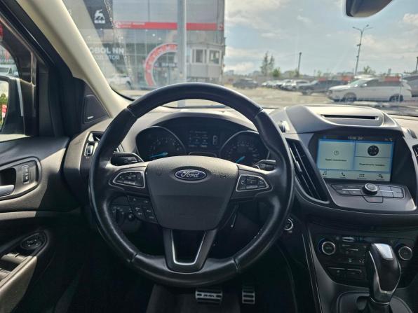 Ford Kuga II Рестайлинг с пробегом 2017 года, цена 1 599 995 рублей, 123352 км, внедорожник, Автокод Объявления