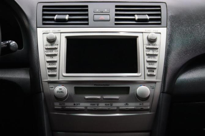Toyota Camry VI (XV40) Рестайлинг с пробегом 2011 года, цена 1 355 550 рублей, 185883 км, седан, Автокод Объявления