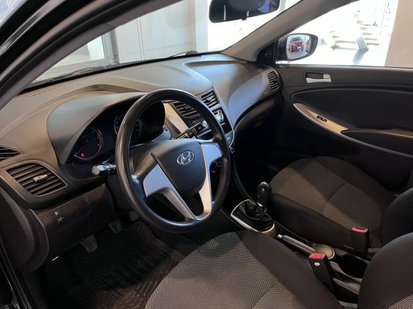 Hyundai Solaris I с пробегом 2013 года, цена 763 000 рублей, 154345 км, седан, Автокод Объявления