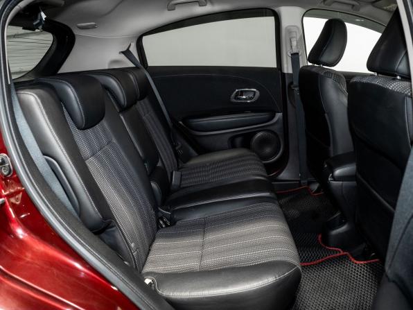 Honda Vezel I с пробегом 2014 года, цена 1 560 000 рублей, 80890 км, внедорожник, Автокод Объявления