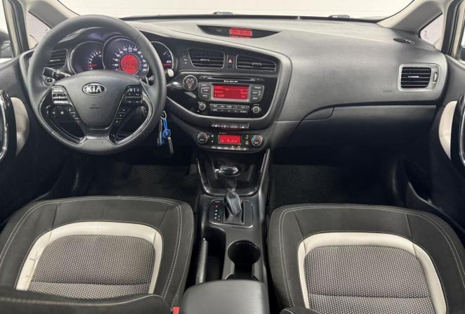 Kia Ceed II с пробегом 2012 года, цена 910 000 рублей, 256022 км, универсал, Автокод Объявления