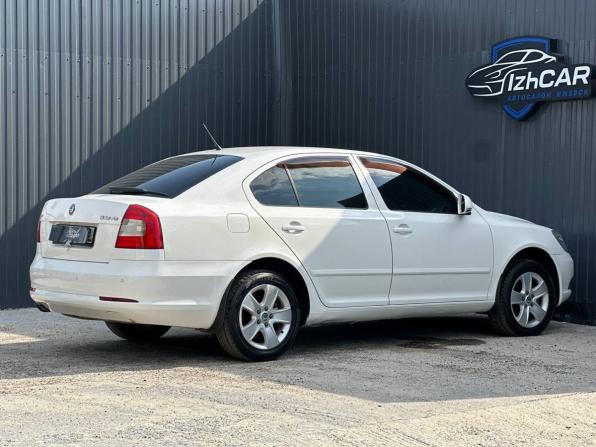 Skoda Octavia II (A5) Рестайлинг с пробегом 2011 года, цена 699 000 рублей, 216500 км, лифтбек, Автокод Объявления