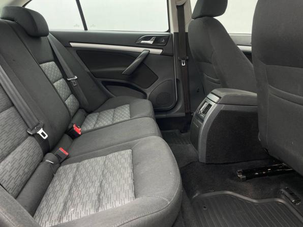 Skoda Octavia II (A5) Рестайлинг с пробегом 2012 года, цена 810 000 рублей, 239990 км, лифтбек, Автокод Объявления