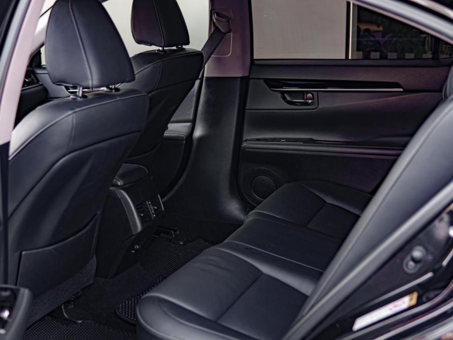 Lexus ES VI Рестайлинг Москва  - изображение 8