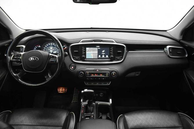 Kia Sorento III Prime Рестайлинг с пробегом 2018 года, цена 2 285 000 рублей, 185971 км, внедорожник, Автокод Объявления