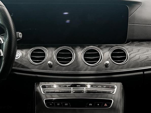 Mercedes-Benz E-Класс V (W213 S213 C238) Рестайлинг с пробегом 2021 года, цена 4 430 000 рублей, 79272 км, седан, Автокод Объявления