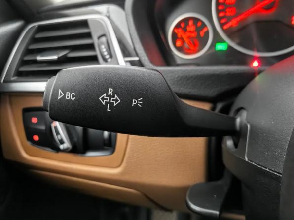 BMW 3 серии VI (F3x) Рестайлинг с пробегом 2017 года, цена 2 555 000 рублей, 121614 км, седан, Автокод Объявления