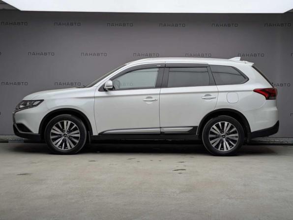 Mitsubishi Outlander III Рестайлинг 3 с пробегом 2020 года, цена 2 399 000 рублей, 91816 км, внедорожник, Автокод Объявления
