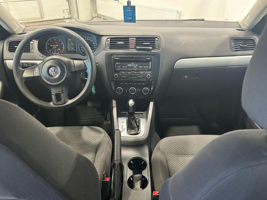 Volkswagen Jetta VI Челябинск  - изображение 6