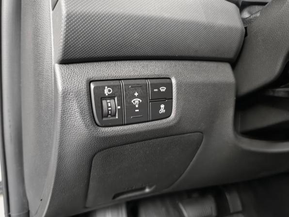 Hyundai Creta I с пробегом 2018 года, цена 1 575 000 рублей, 184100 км, внедорожник, Автокод Объявления