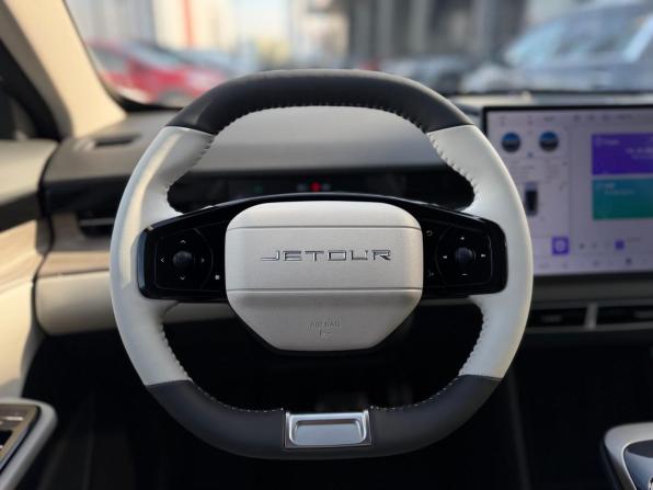 JETOUR DASHING I с пробегом 2023 года, цена 2 219 000 рублей, 27094 км, внедорожник, Автокод Объявления
