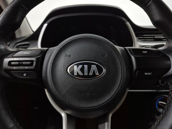 Kia Rio IV Рестайлинг с пробегом 2021 года, цена 1 700 000 рублей, 74874 км, хэтчбек, Автокод Объявления