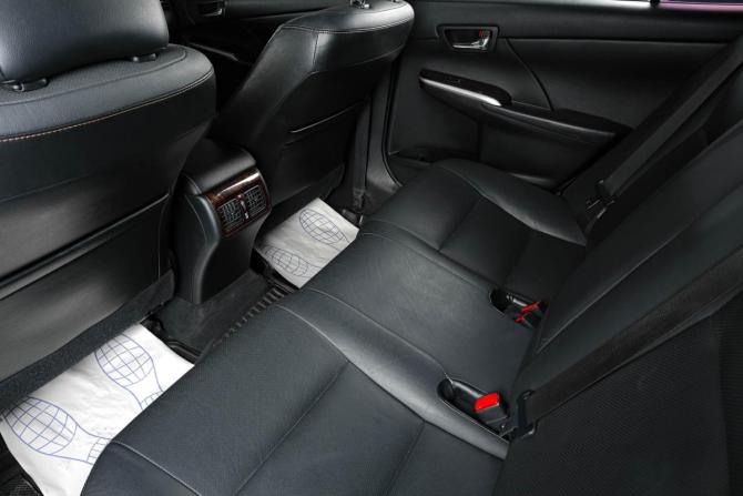 Toyota Camry VII (XV50) Рестайлинг с пробегом 2015 года, цена 1 899 000 рублей, 200000 км, седан, Автокод Объявления