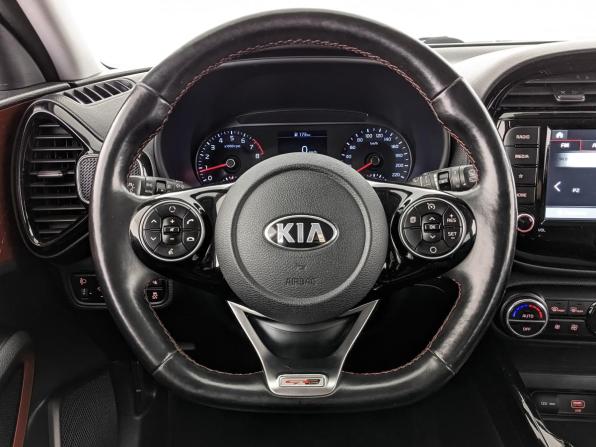 Kia Soul III с пробегом 2021 года, цена 2 100 000 рублей, 136261 км, хэтчбек, Автокод Объявления
