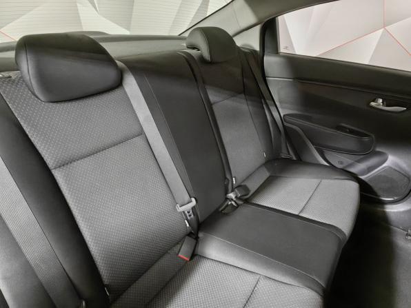 Kia Rio IV Рестайлинг с пробегом 2021 года, цена 1 330 000 рублей, 111005 км, седан, Автокод Объявления