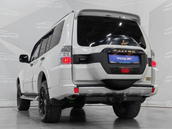 Mitsubishi Pajero IV Рестайлинг 2 с пробегом 2019 года, цена 3 350 000 рублей, 135000 км, внедорожник, Автокод Объявления