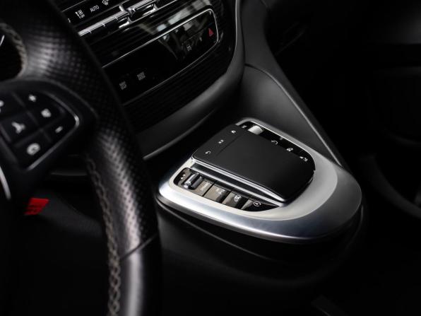 Mercedes-Benz V-Класс III (W447) Рестайлинг с пробегом 2022 года, цена 6 998 000 рублей, 52783 км, минивэн, Автокод Объявления