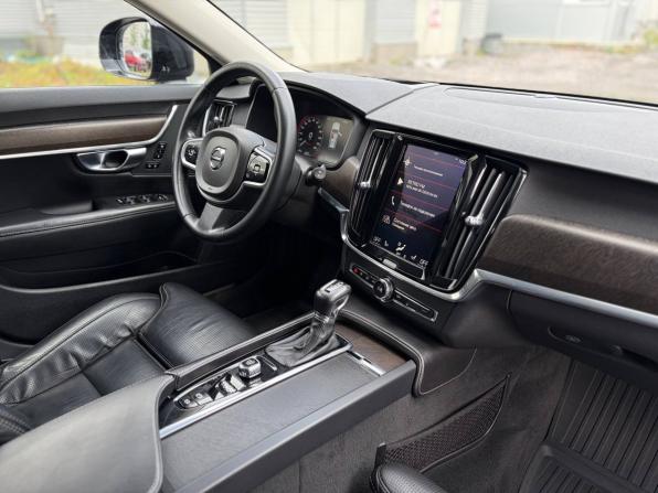 Volvo V90 Cross Country I с пробегом 2017 года, цена 2 295 000 рублей, 283000 км, универсал, Автокод Объявления