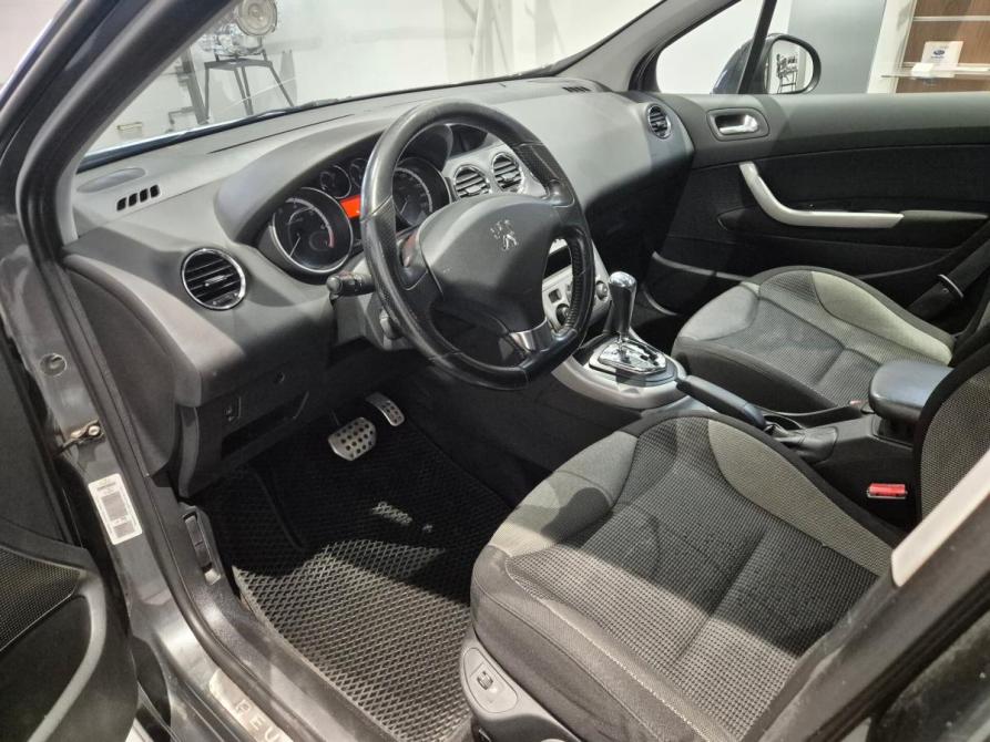 Peugeot 308 I Москва  - изображение 8