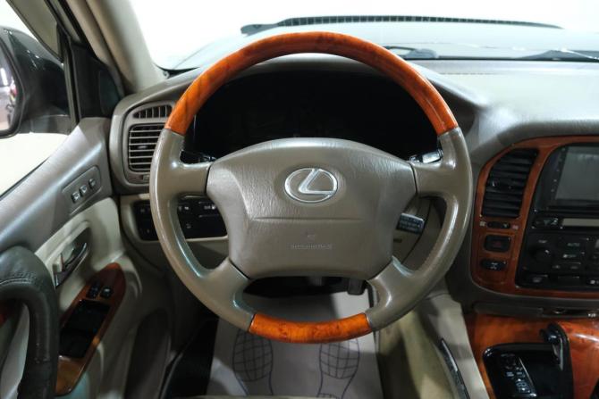 Lexus LX II Рестайлинг с пробегом 2002 года, цена 1 699 000 рублей, 60300 км, внедорожник, Автокод Объявления