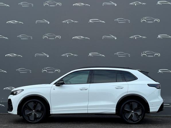 Volkswagen Tiguan III (China Market) с пробегом 2024 года, цена 4 324 600 рублей, 33626 км, внедорожник, Автокод Объявления