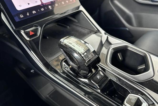 Geely Atlas II с пробегом 2024 года, цена 2 519 000 рублей, 41063 км, внедорожник, Автокод Объявления