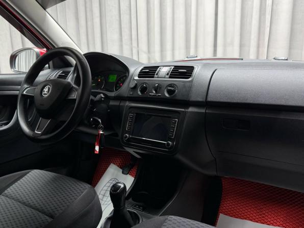 Skoda Fabia II Рестайлинг с пробегом 2014 года, цена 599 000 рублей, 180000 км, хэтчбек, Автокод Объявления
