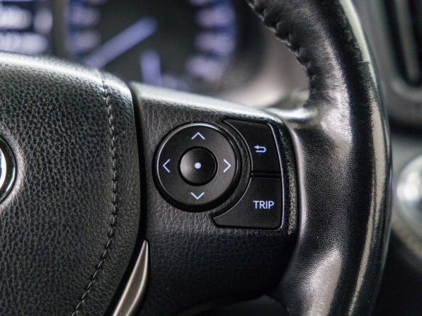 Toyota RAV4 IV (XA40) Рестайлинг с пробегом 2019 года, цена 1 948 000 рублей, 291021 км, внедорожник, Автокод Объявления