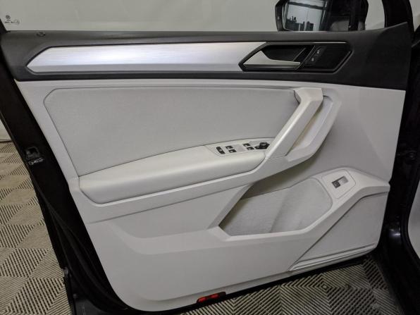 Volkswagen Tiguan II с пробегом 2017 года, цена 2 430 000 рублей, 114115 км, внедорожник, Автокод Объявления