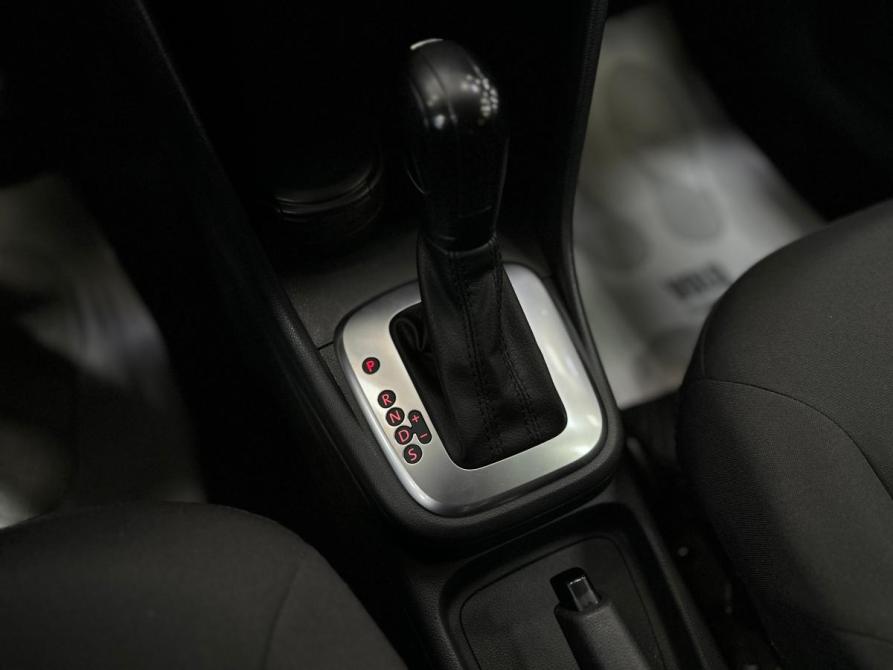 Volkswagen Polo V Рестайлинг Санкт-Петербург  - изображение 23
