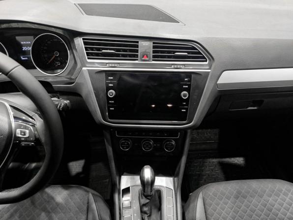 Volkswagen Tiguan II с пробегом 2019 года, цена 2 050 000 рублей, 198449 км, внедорожник, Автокод Объявления