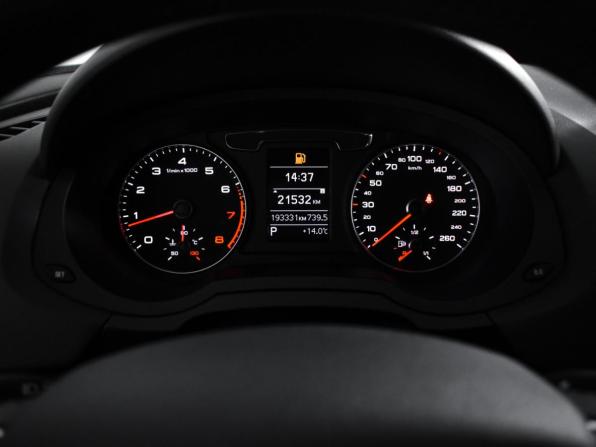 Audi Q3 I (8U) Рестайлинг с пробегом 2015 года, цена 1 650 000 рублей, 192000 км, внедорожник, Автокод Объявления
