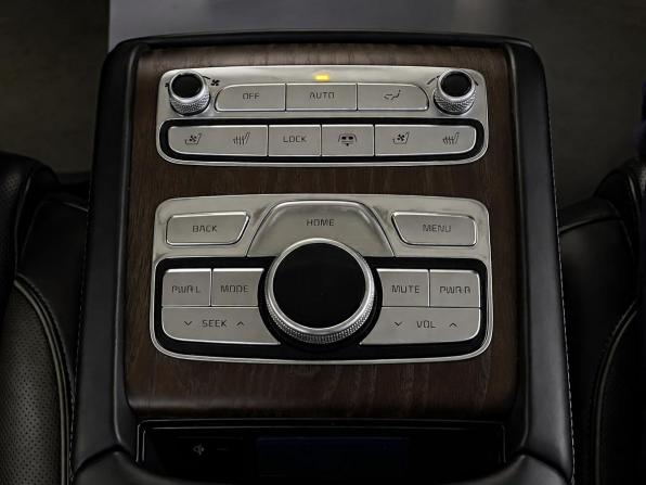 Kia K900 II с пробегом 2021 года, цена 3 647 000 рублей, 76423 км, седан, Автокод Объявления