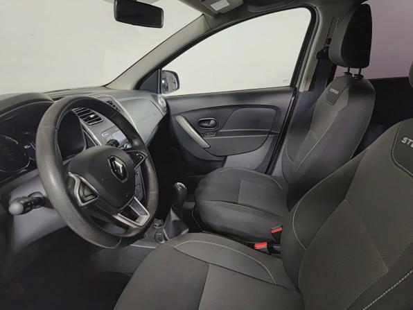 Renault Sandero II Рестайлинг с пробегом 2019 года, цена 1 240 000 рублей, 88865 км, хэтчбек, Автокод Объявления